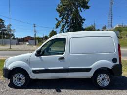 RENAULT - KANGOO - 2014/2015 - Branca - R$ 46.900,00