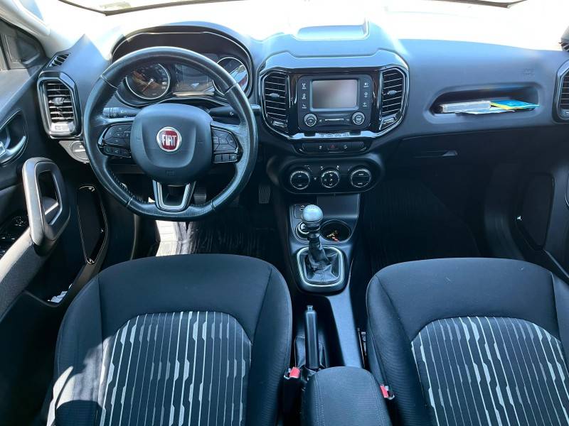FIAT - TORO - 2017/2018 - Prata - R$ 94.900,00
