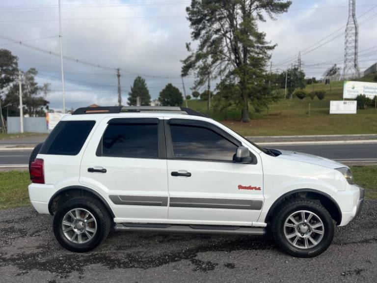 FORD - ECOSPORT - 2011/2012 - Branca - R$ 42.900,00