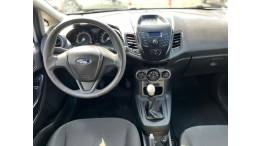 FORD - FIESTA - 2015/2016 - Branca - R$ 46.900,00