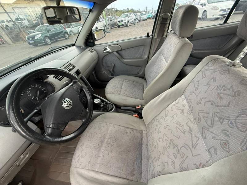 VOLKSWAGEN - GOL - 2000/2000 - Prata - R$ 6.900,00