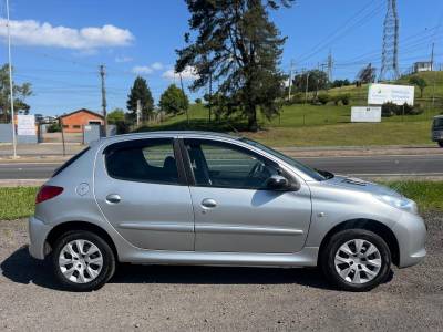 PEUGEOT - 207 - 2011/2011 - Prata - R$ 22.900,00