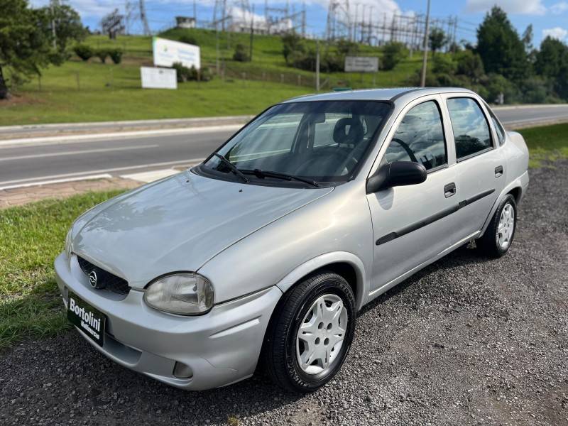 CHEVROLET - CORSA - 2000/2000 - Prata - R$ 14.900,00