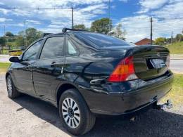 FORD - FOCUS - 2006/2006 - Preta - R$ 21.900,00
