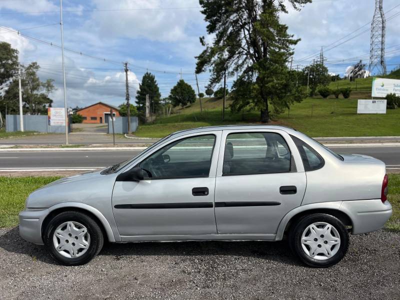 CHEVROLET - CORSA - 2000/2000 - Prata - R$ 14.900,00