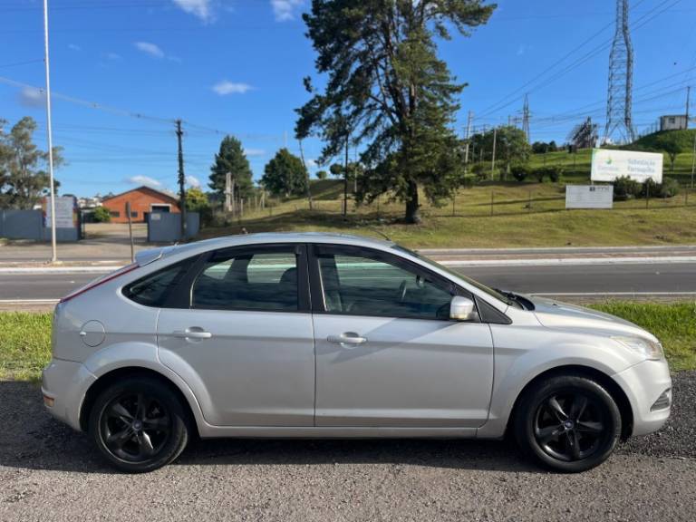 FORD - FOCUS - 2009/2009 - Prata - R$ 34.900,00