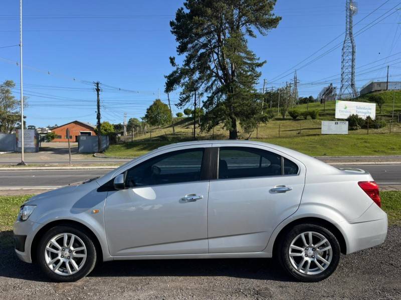 CHEVROLET - SONIC - 2012/2013 - Prata - Sob Consulta