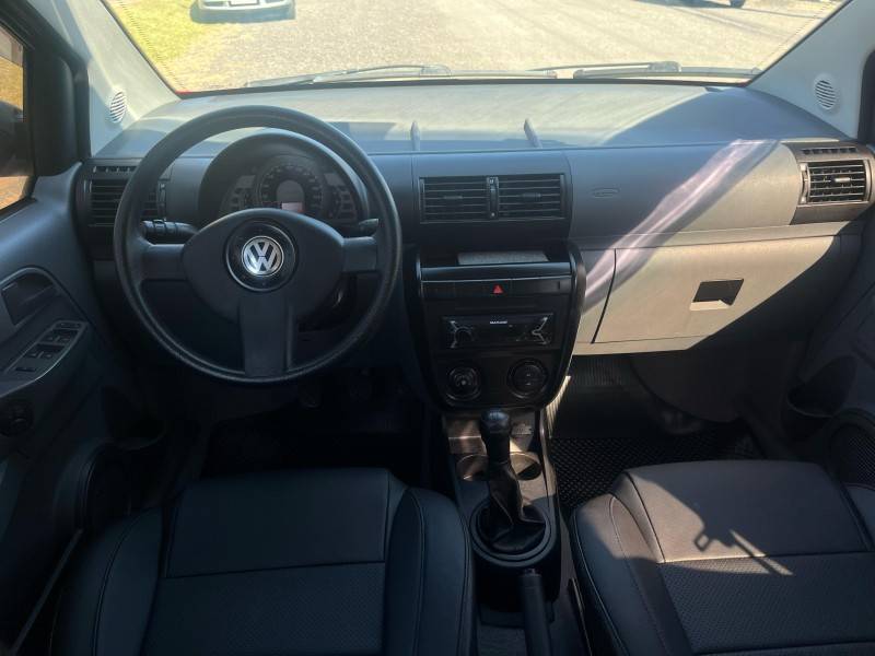 VOLKSWAGEN - SPACEFOX - 2007/2008 - Vermelha - R$ 32.900,00