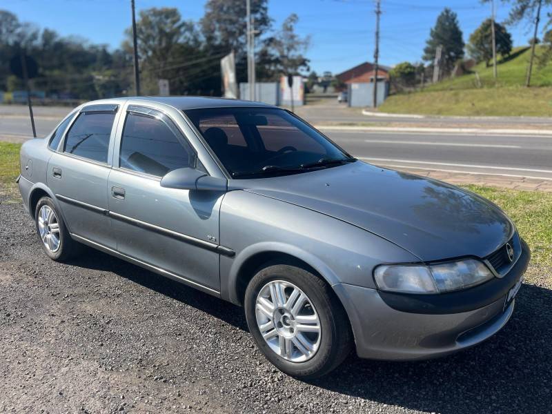 CHEVROLET - VECTRA - 1997/1997 - Prata - R$ 16.900,00
