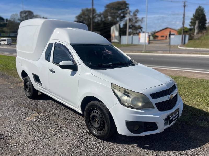 CHEVROLET - MONTANA - 2013/2013 - Branca - R$ 34.900,00