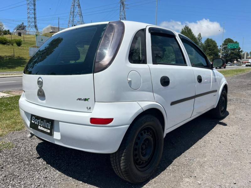CHEVROLET - CORSA - 2007/2008 - Branca - R$ 24.900,00