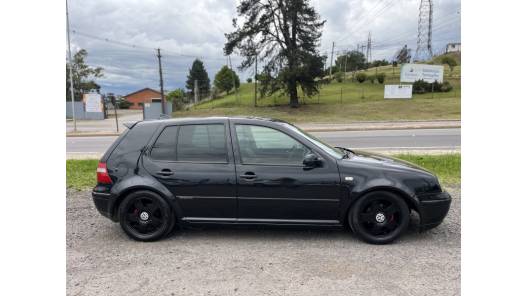 VOLKSWAGEN - GOLF - 2004/2005 - Preta - R$ 31.900,00