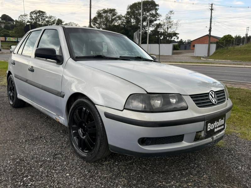 VOLKSWAGEN - GOL - 2000/2000 - Prata - R$ 6.900,00