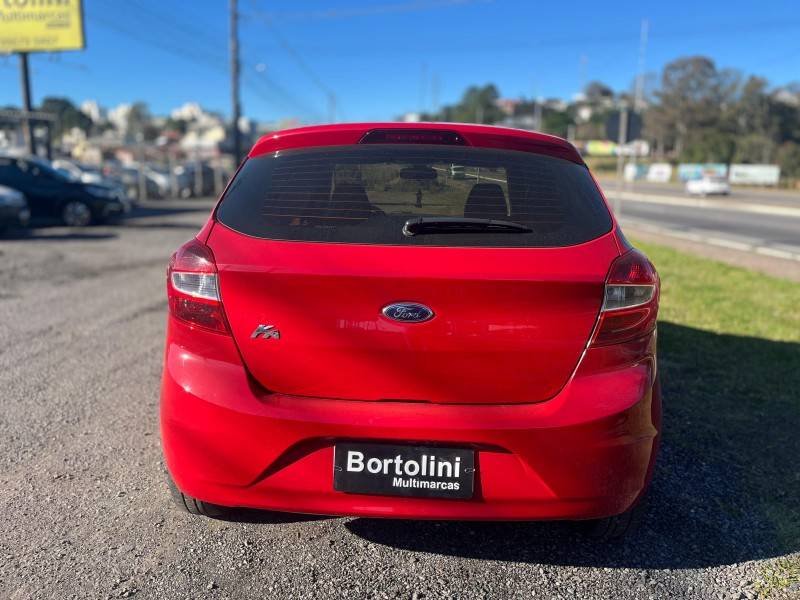 FORD - KA - 2017/2018 - Vermelha - R$ 42.000,00