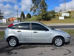 FORD - FOCUS - 2008/2008 - Prata - R$ 25.900,00