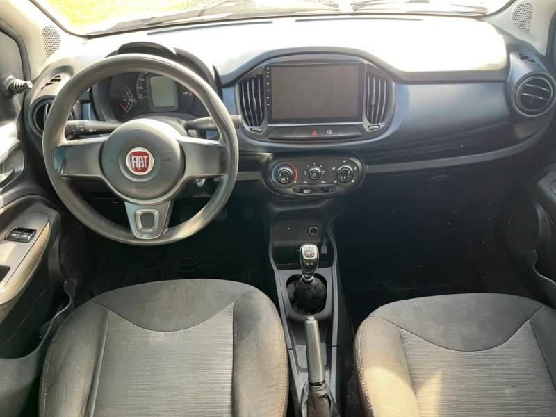 FIAT - UNO - 2018/2019 - Prata - R$ 41.000,00