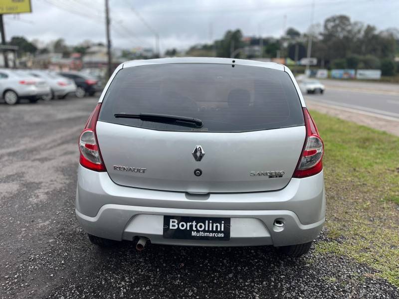 RENAULT - SANDERO - 2010/2011 - Prata - R$ 27.900,00