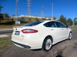 FORD - FUSION - 2013/2014 - Branca - R$ 75.000,00