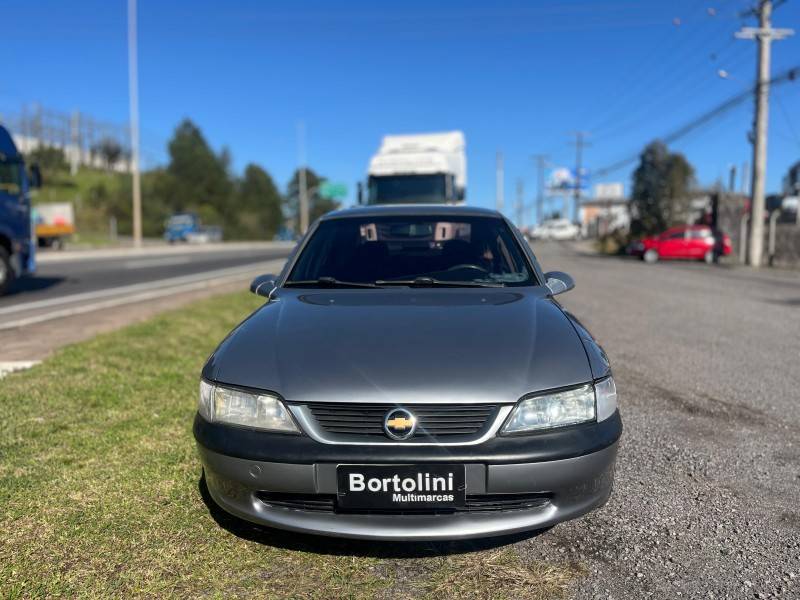 CHEVROLET - VECTRA - 1997/1997 - Prata - R$ 16.900,00
