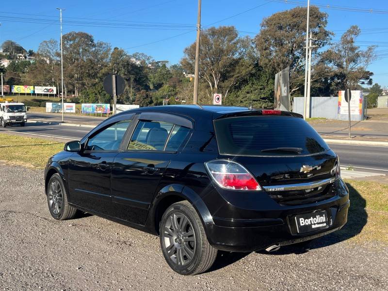 CHEVROLET - VECTRA - 2010/2010 - Preta - R$ 36.900,00