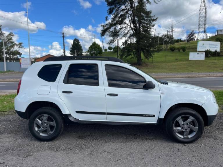 RENAULT - DUSTER - 2013/2014 - Branca - R$ 49.900,00