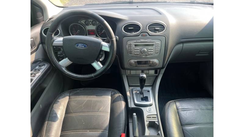 FORD - FOCUS - 2012/2012 - Prata - R$ 42.900,00