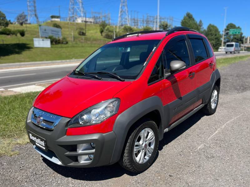 FIAT - IDEA - 2015/2015 - Vermelha - R$ 41.900,00