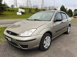 FORD - FOCUS - 2008/2008 - Prata - R$ 24.900,00