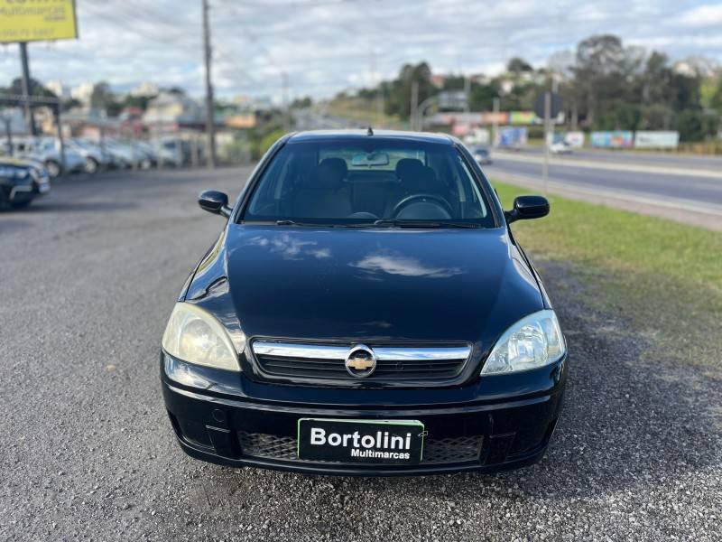 CHEVROLET - CORSA - 2008/2009 - Preta - R$ 26.900,00