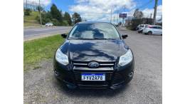 FORD - FOCUS - 2014/2015 - Preta - R$ 56.900,00