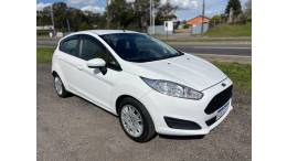 FORD - FIESTA - 2015/2016 - Branca - R$ 46.900,00