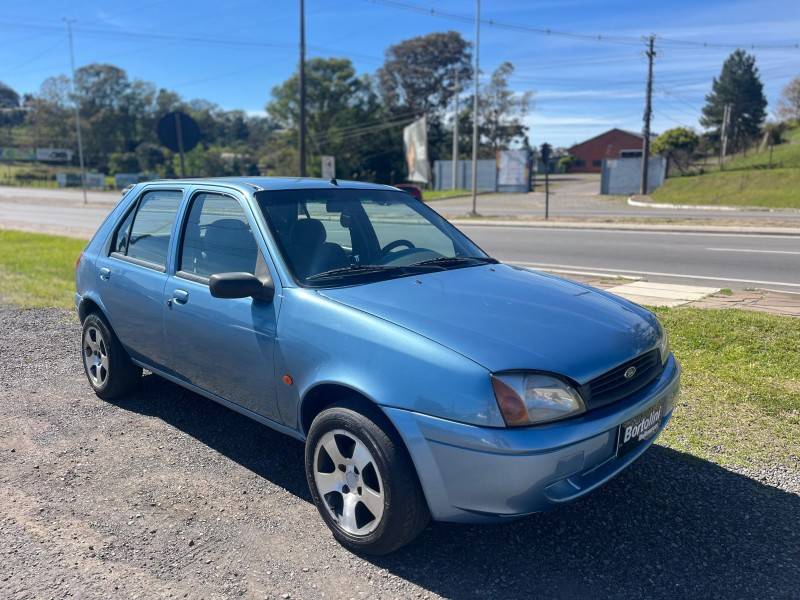 FORD - FIESTA - 2000/2000 - Azul - R$ 17.900,00