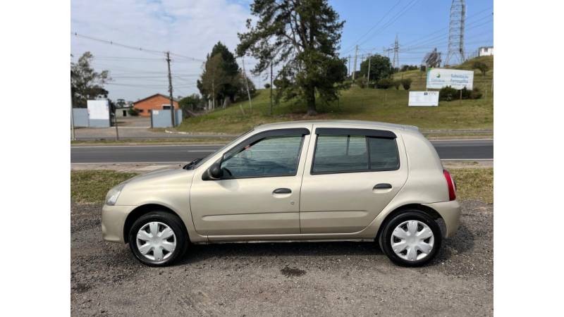 RENAULT - CLIO - 2013/2014 - Bege - R$ 29.900,00