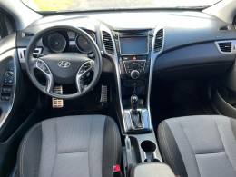 HYUNDAI - I30 - 2012/2013 - Preta - R$ 56.900,00