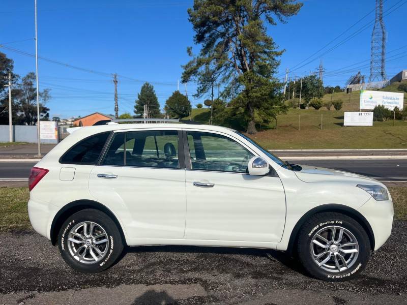 LIFAN - X60 - 2015/2016 - Branca - R$ 46.900,00