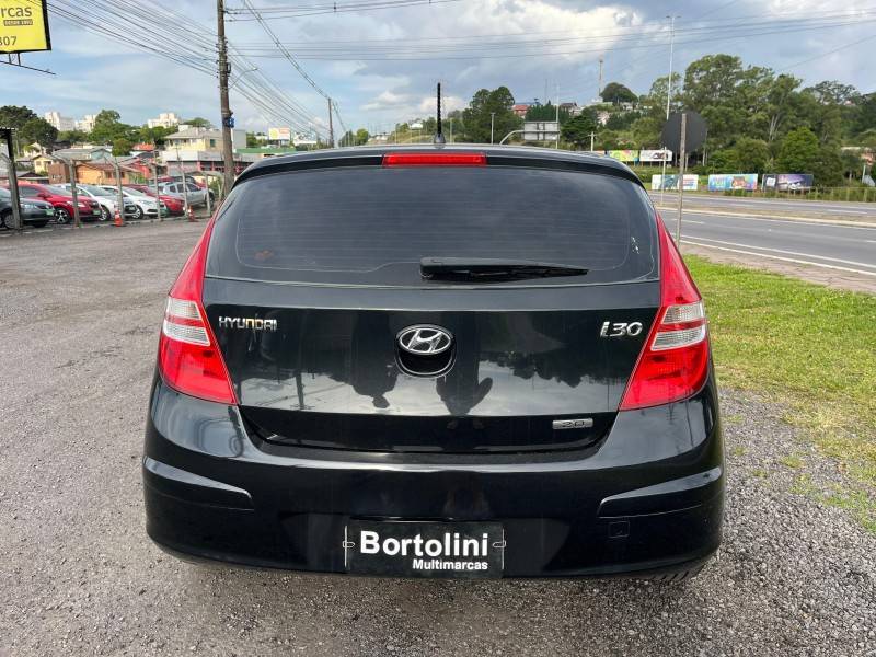 HYUNDAI - I30 - 2009/2010 - Preta - R$ 44.900,00